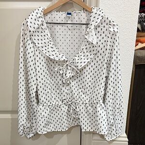 Old Navy White and Black Patterned Blouse